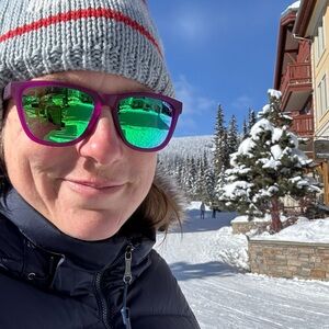 Meet your Posher, Stephanie